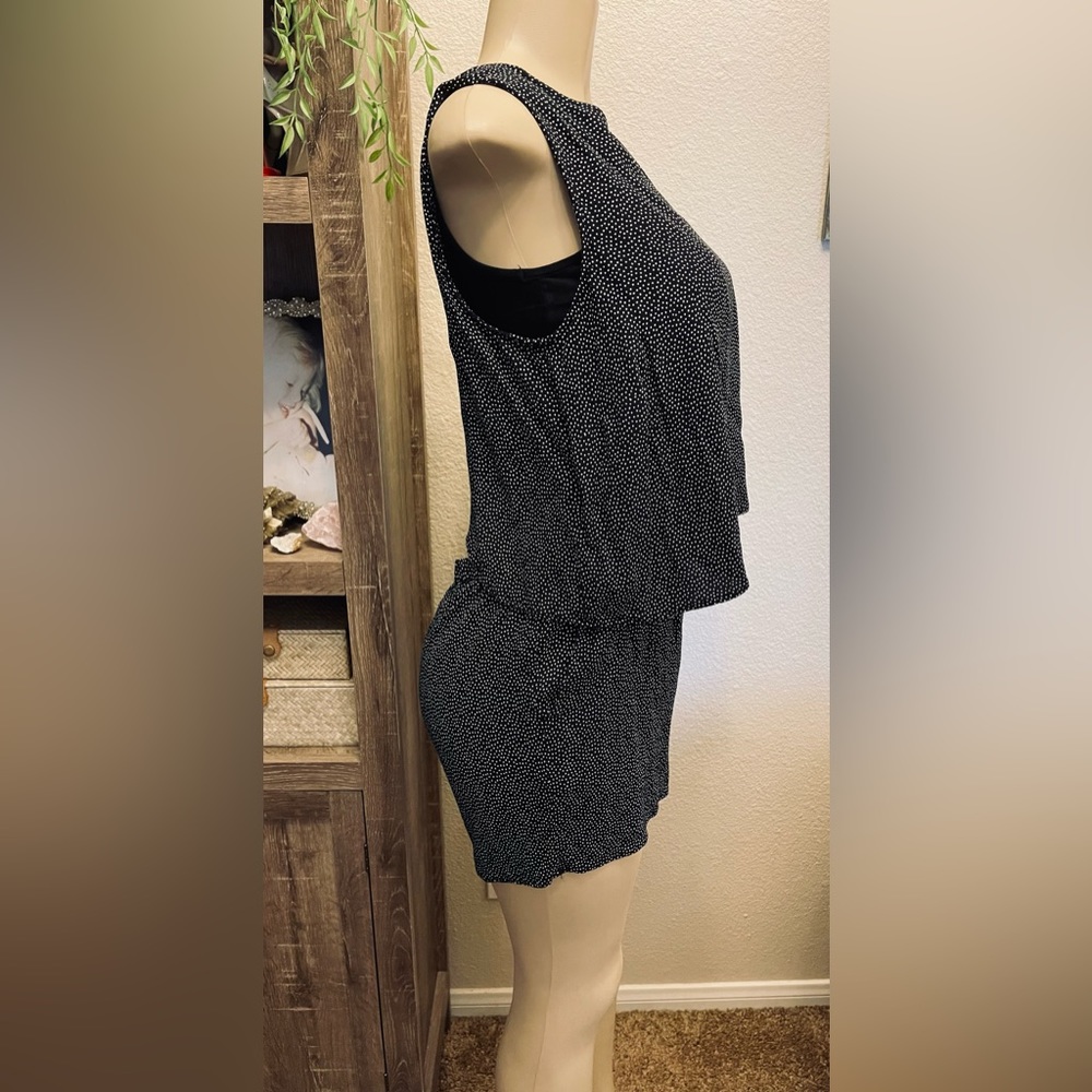 Loft Black White Polka Dot Open Back Romper Sz M Sleeveless Scoop Neck Pockets - Picture 10 of 16